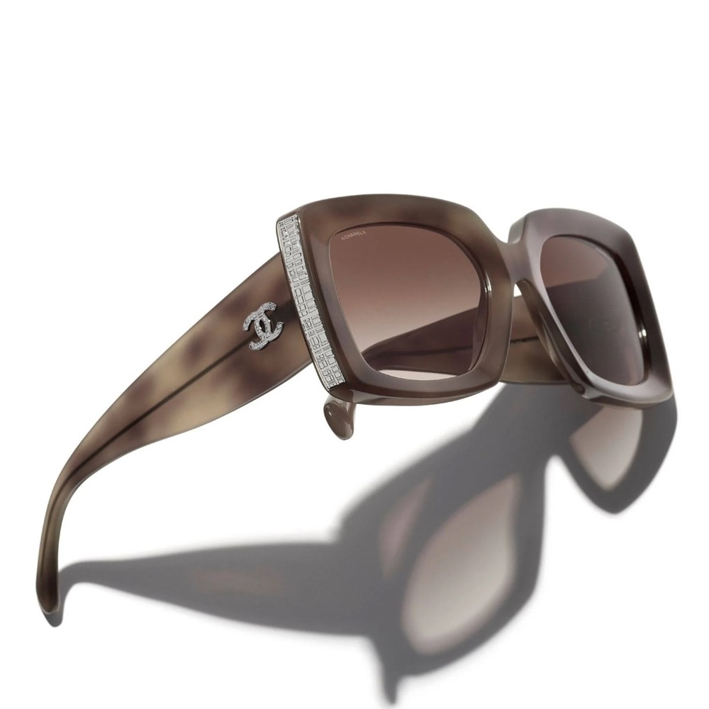 CHANEL RECTANGLE SUNGLASSES